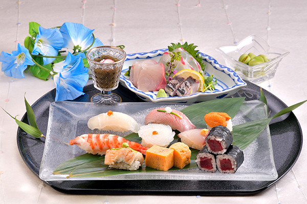 【美食の祭典】8・9月～寿司を愉しむ～